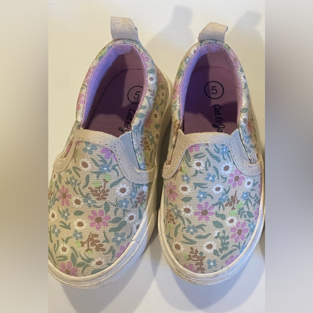 Toddler sneakers